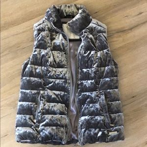 Velvet performance puffer vest
